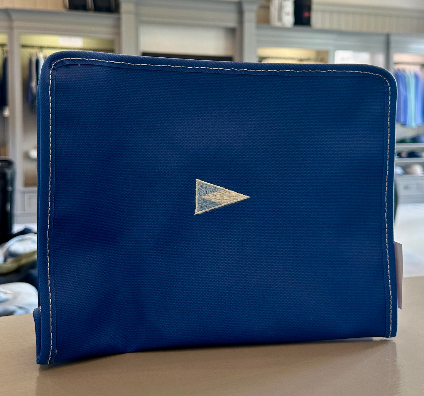TRVL Medium Cosmetic Clutch